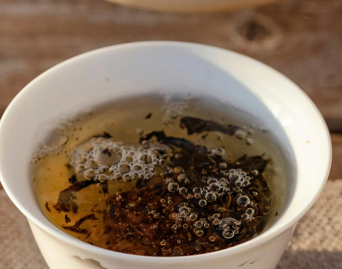 LE THÉ PU-ERH  – SAVEUR ET ÉVOLUTION AVEC LE TEMPS
